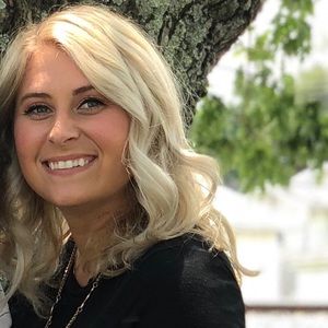 Meet your Posher, Danielle